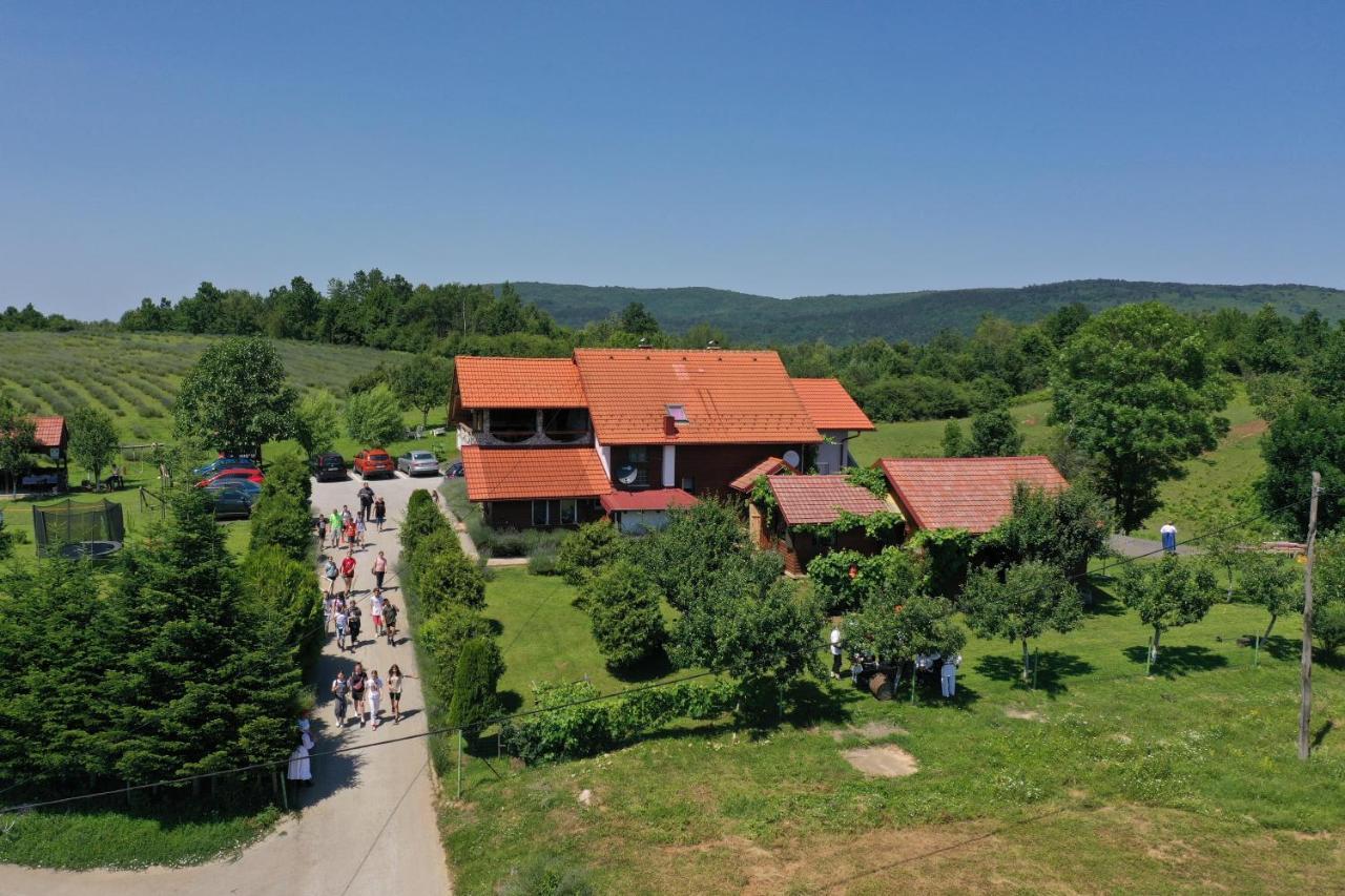 Lavanda Farm Apartmani Раковица Екстериор снимка